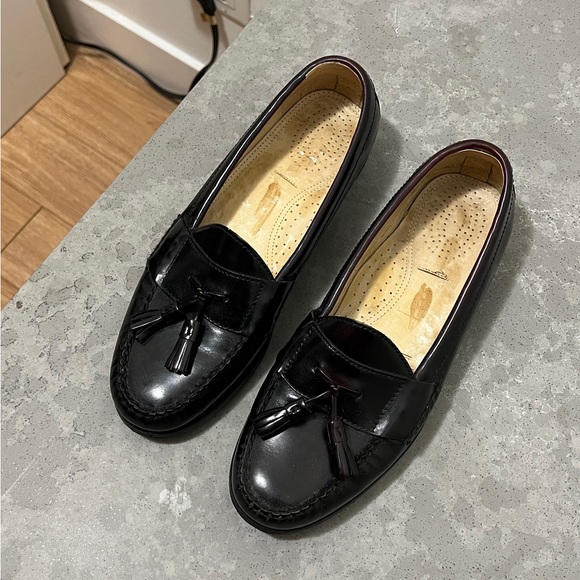 Reddish Black Loafers with Tassels - Picture 3 of 4